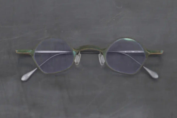 Rigards Copper Titanium Hand Polished Shaped Frame Eyeglasses RG1923CU Series RG-RG1923CU-YSKTMP Jade Color Frame Transparent